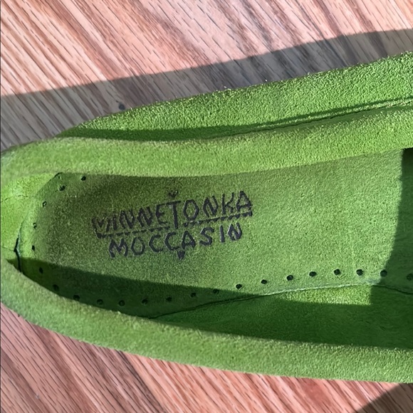 Minnetonka Green Moccasins with Fringe Detail - Picture 3 of 6